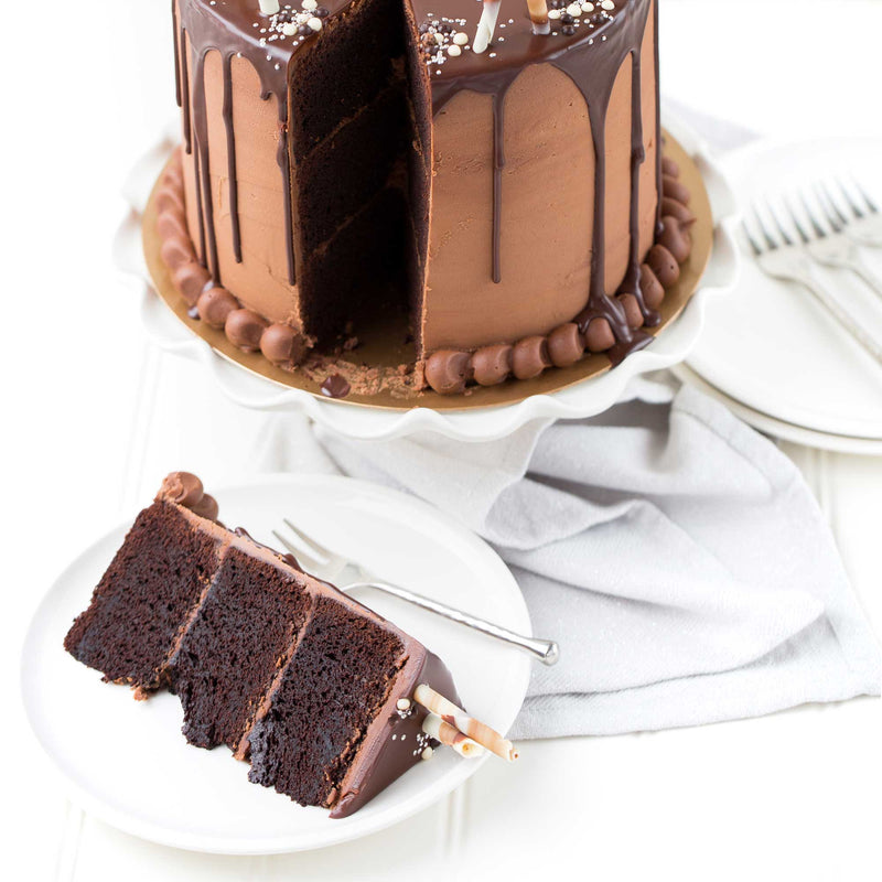 Classic Chocolate Cake – Celena's Bakery